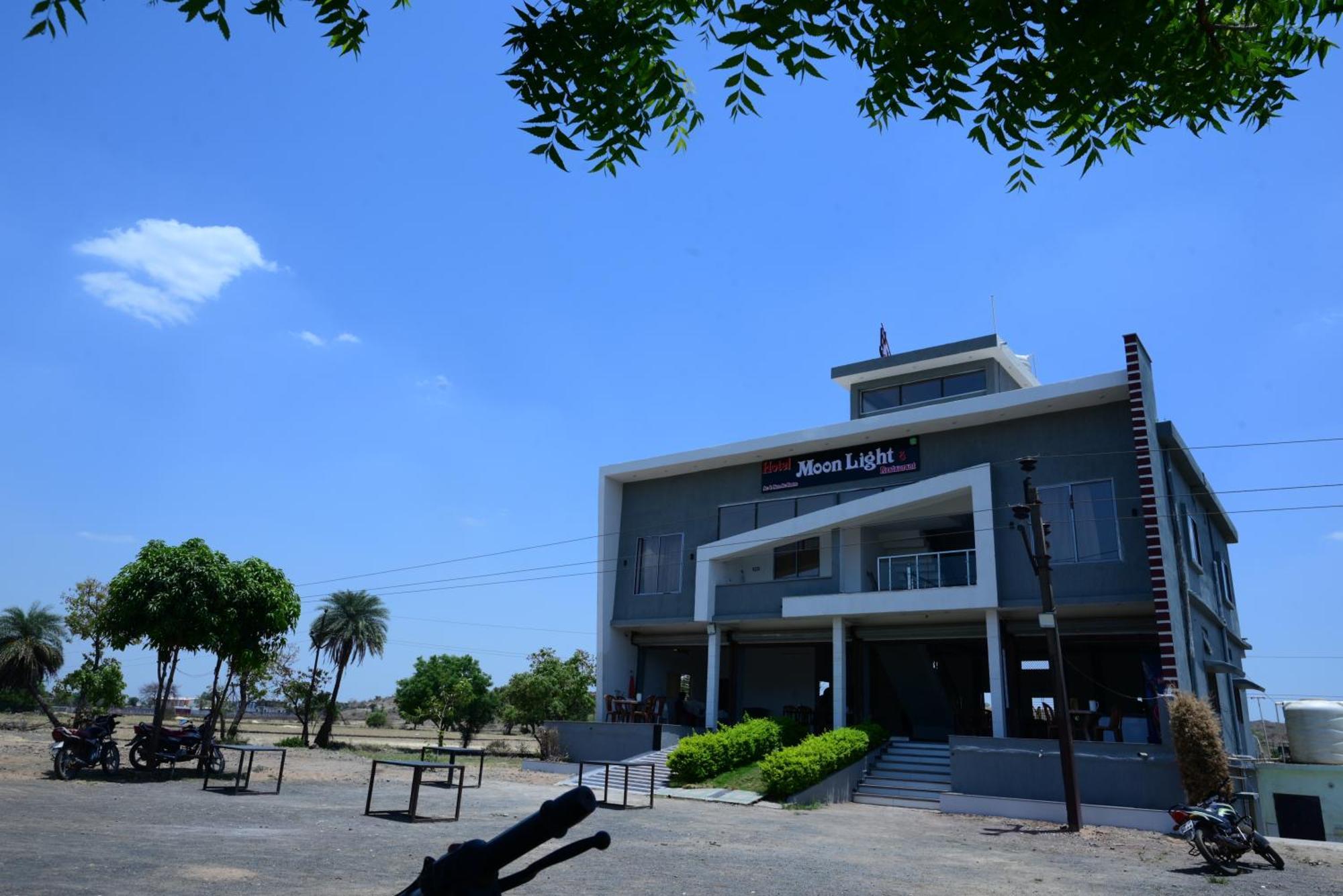 Hotel Moonlight & Restaurant Sehore Ngoại thất bức ảnh