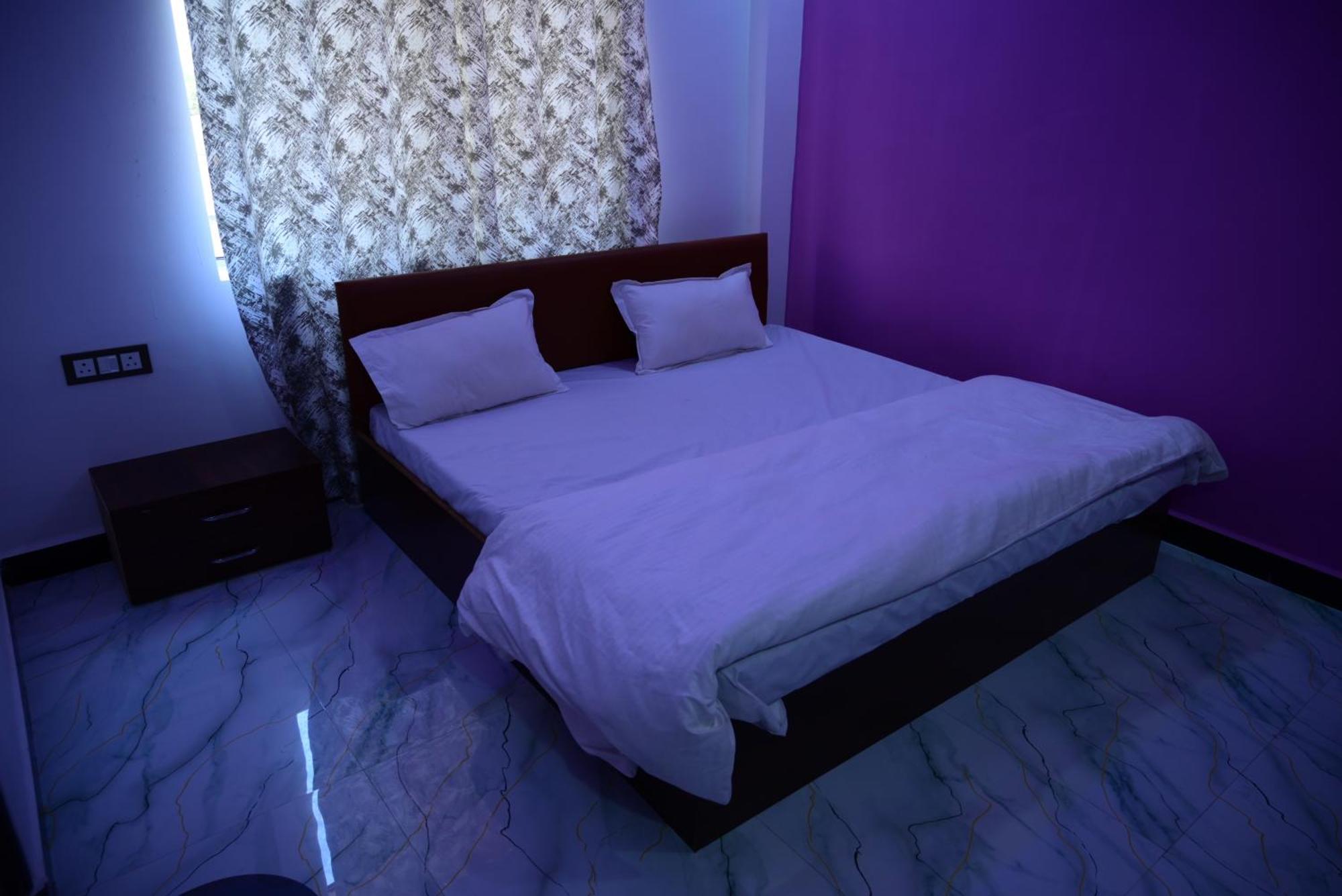 Hotel Moonlight & Restaurant Sehore Phòng bức ảnh